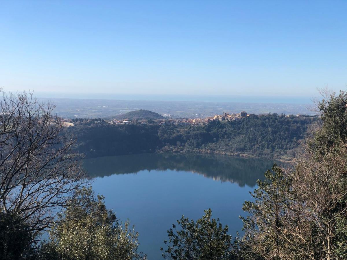 Вилла Isola Sul Lago Неми Экстерьер фото