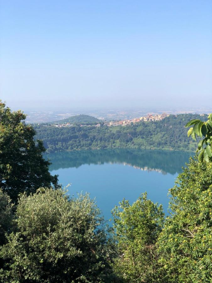 Вилла Isola Sul Lago Неми Экстерьер фото